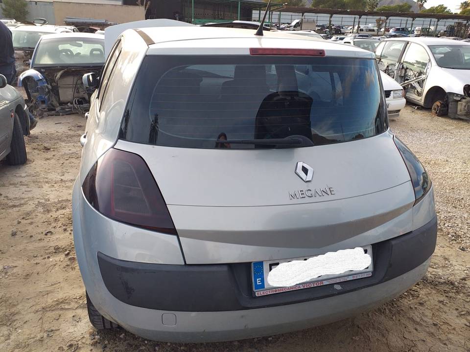 Imagen del vehículo RENAULT MEGANE II BERLINA 5P