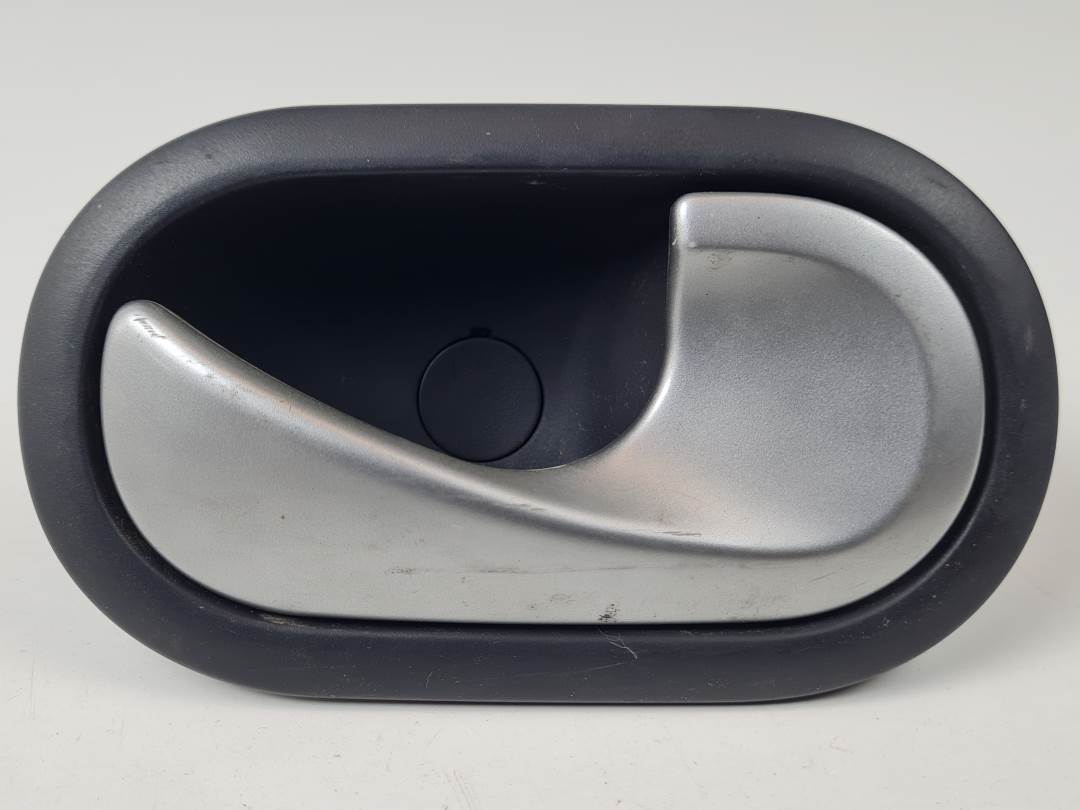 MANETA INTERIOR DELANTERA DERECHA - 8248310580 - RENAULT - CLIO III