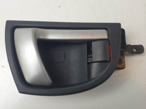 MANETA INTERIOR TRASERA DERECHA HYUNDAI SANTA FE (BM) Autodesguaces Alicante