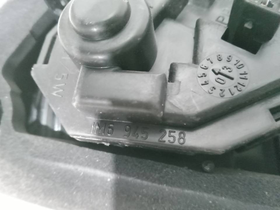 PILOTO TRASERO DERECHO