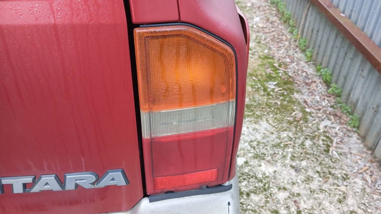 PILOTO TRASERO DERECHO