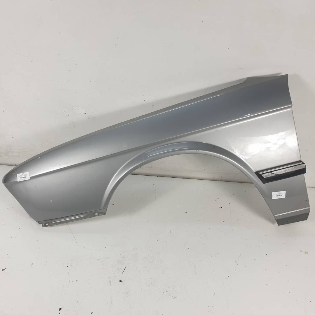 ALETA DELANTERA IZQUIERDA - BMW - SERIE 5 (E28)