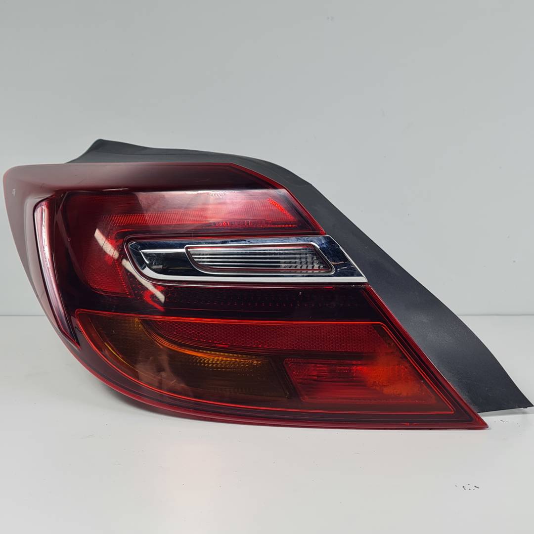 PILOTO TRASERO IZQUIERDO - 23422535 - OPEL - INSIGNIA BERLINA