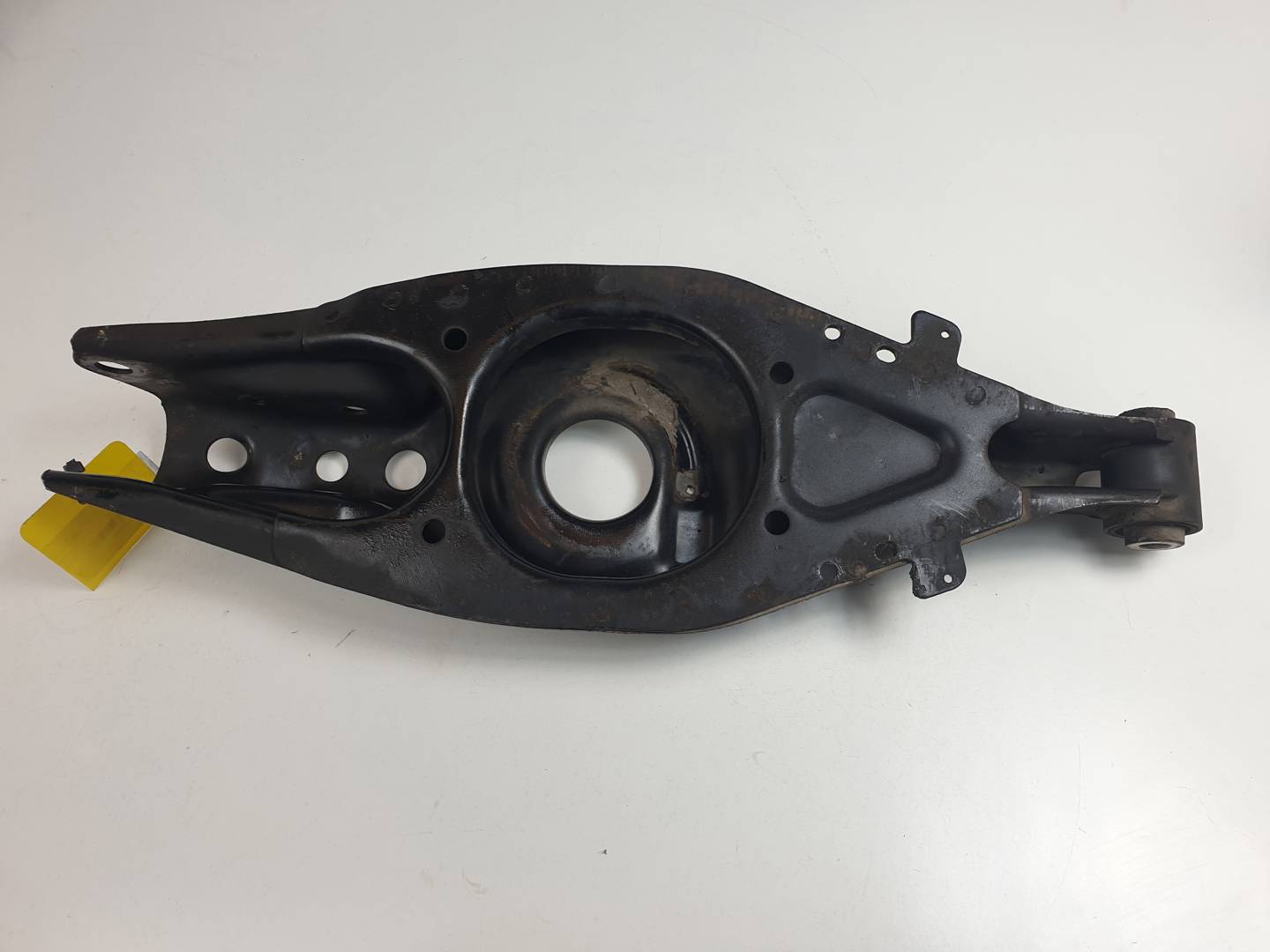 BRAZO SUSPENSION INFERIOR TRASERO DERECHO - SSANGYONG - RODIUS