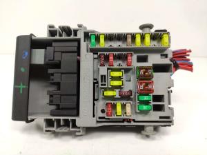 CAJA RELES / FUSIBLES 13222786 OPEL ASTRA J LIM. Autodesguaces Alicante