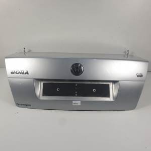 TAPA MALETERO VOLKSWAGEN BORA BERLINA (1J2) Autodesguaces Alicante