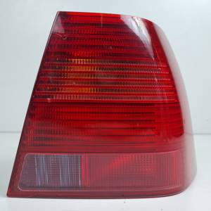 PILOTO TRASERO DERECHO 1J5945096AC VOLKSWAGEN BORA BERLINA (1J2) Autodesguaces Alicante