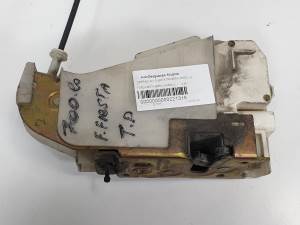 CERRADURA PUERTA TRASERA DERECHA 96FGA264A26BG FORD FIESTA BERLINA Autodesguaces Alicante