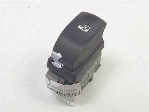 MANDO ELEVALUNAS DELANTERO DERECHO RENAULT TWINGO Autodesguaces Alicante