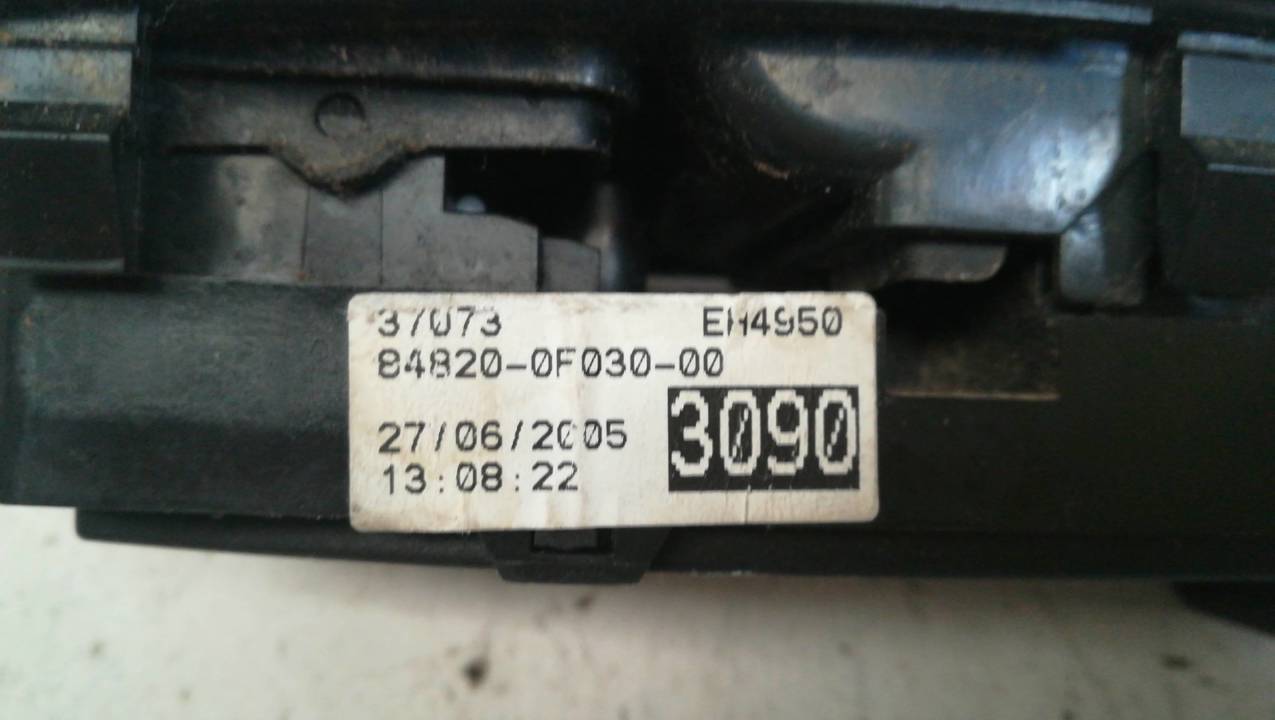 MANDO ELEVALUNAS DELANTERO IZQUIERDO