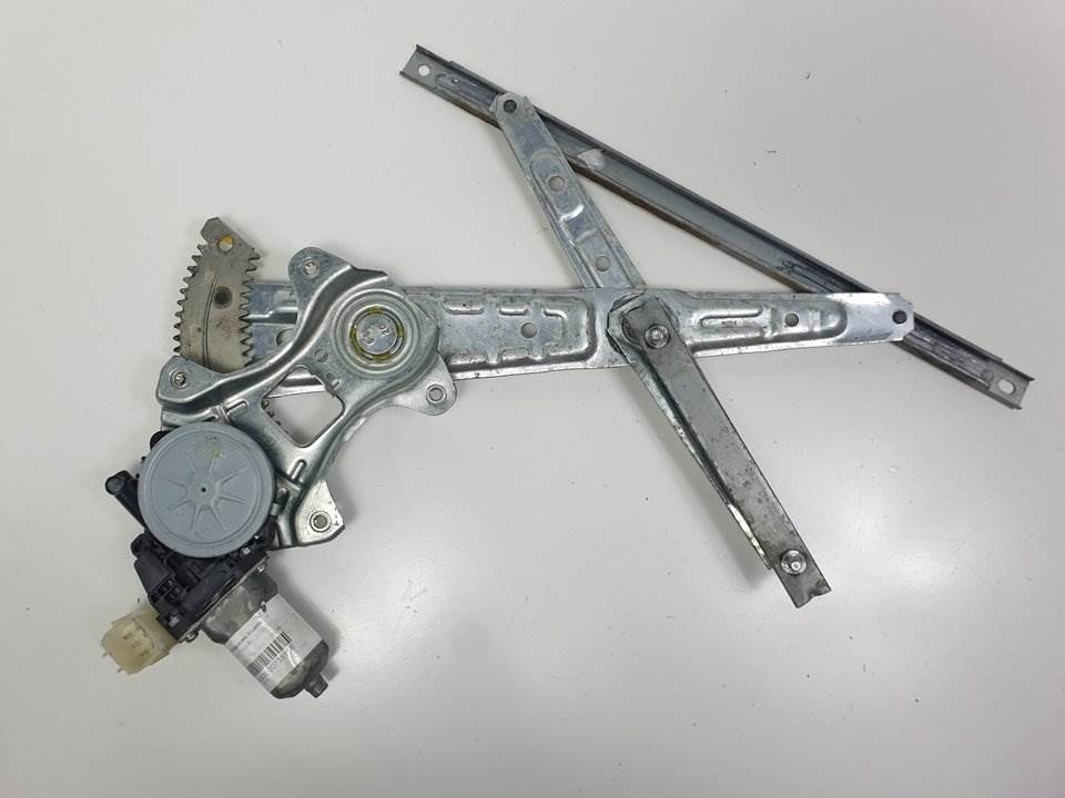 ELEVALUNAS TRASERO IZQUIERDO - 827311BA0A - NISSAN - X-TRAIL (T32)