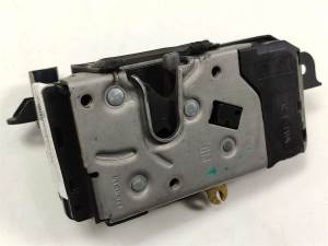 CERRADURA PUERTA DELANTERA DERECHA OPEL ZAFIRA B Autodesguaces Alicante