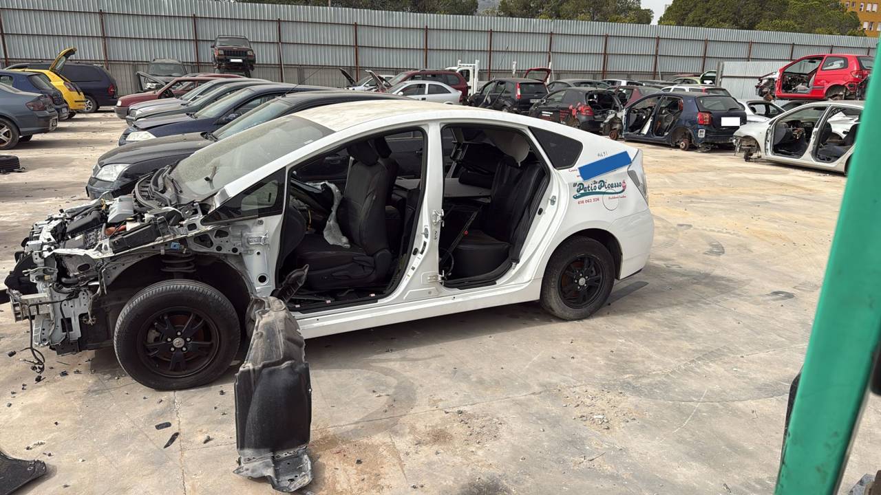 Imagen del vehículo TOYOTA PRIUS (NHW30)