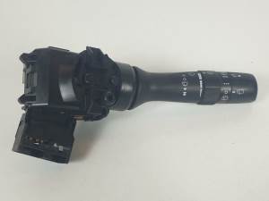 MANDO LIMPIA 17F003LH TOYOTA VERSO Autodesguaces Alicante