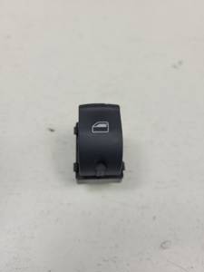 MANDO ELEVALUNAS DELANTERO DERECHO 4F0959855 AUDI A6 BERLINA (4F2) Autodesguaces Alicante