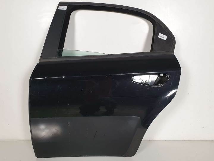 PUERTA TRASERA IZQUIERDA ALFA ROMEO 159 (140) Autodesguaces Alicante