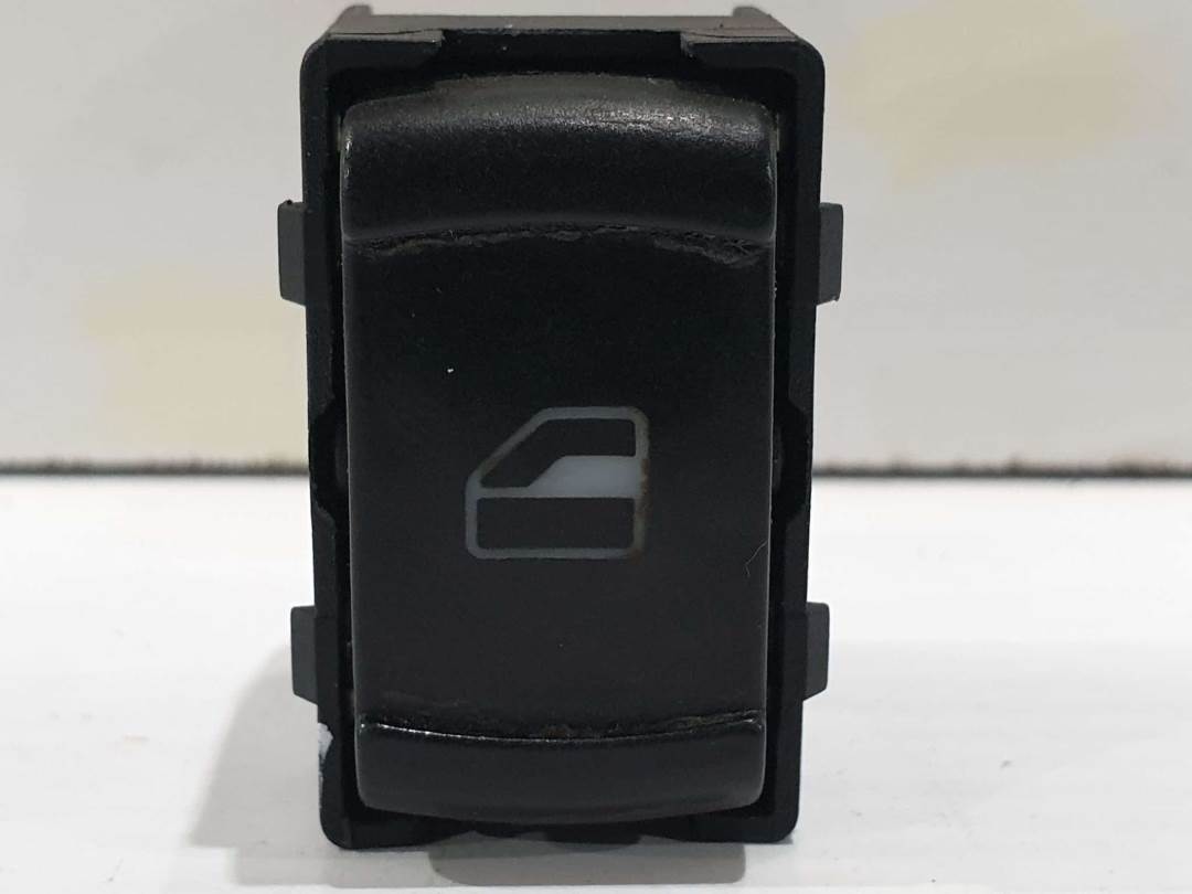 MANDO ELEVALUNAS DELANTERO DERECHO - 3B0959855B - VOLKSWAGEN - GOLF IV BERLINA (1J1)