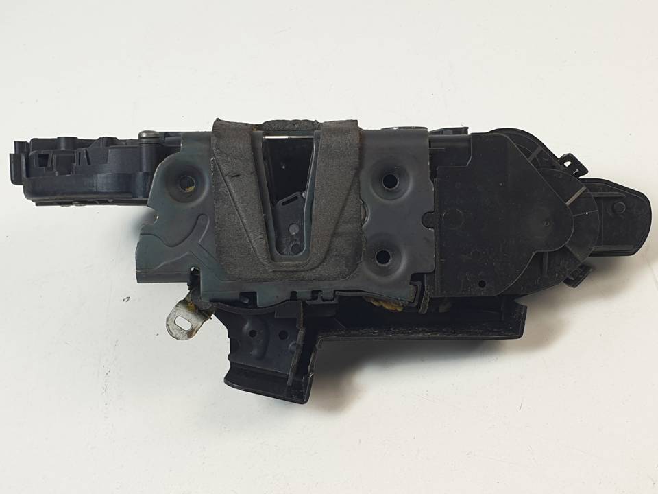 CERRADURA PUERTA DELANTERA DERECHA 6W8A21812GD LAND ROVER RANGE ROVER EVOQUE Autodesguaces Alicante