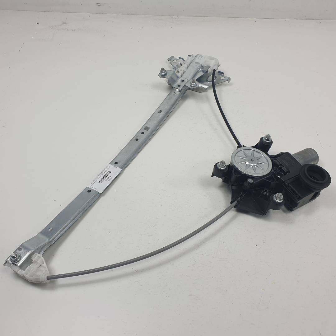 ELEVALUNAS TRASERO IZQUIERDO - 8572012530 - TOYOTA - RAV4
