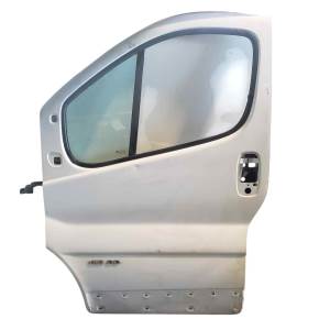 PUERTA DELANTERA IZQUIERDA RENAULT TRAFIC COMBI (AB 4.01) Autodesguaces Alicante