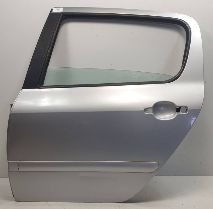 PUERTA TRASERA IZQUIERDA PEUGEOT 307 (S1) Autodesguaces Alicante