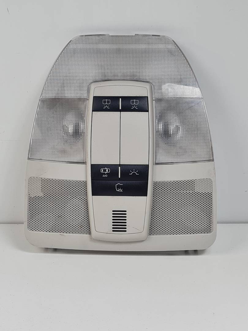 LUZ INTERIOR - A1698208201 - MERCEDES - CLASE B (W245)