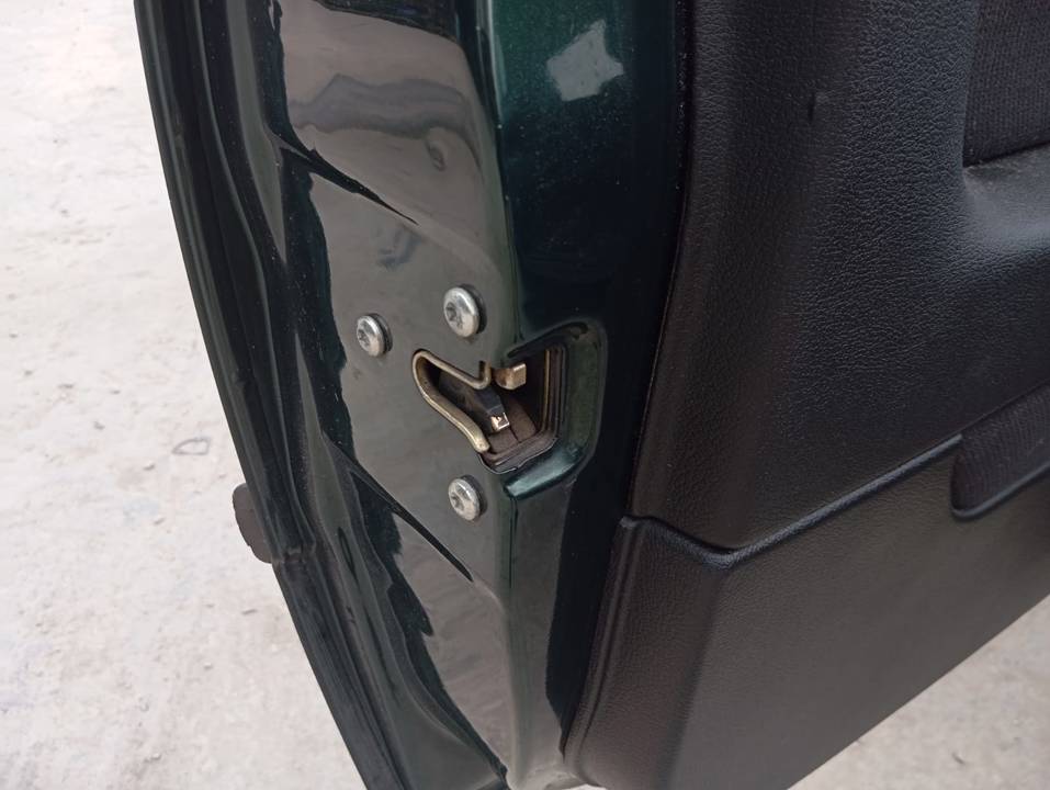 CERRADURA PUERTA DELANTERA IZQUIERDA