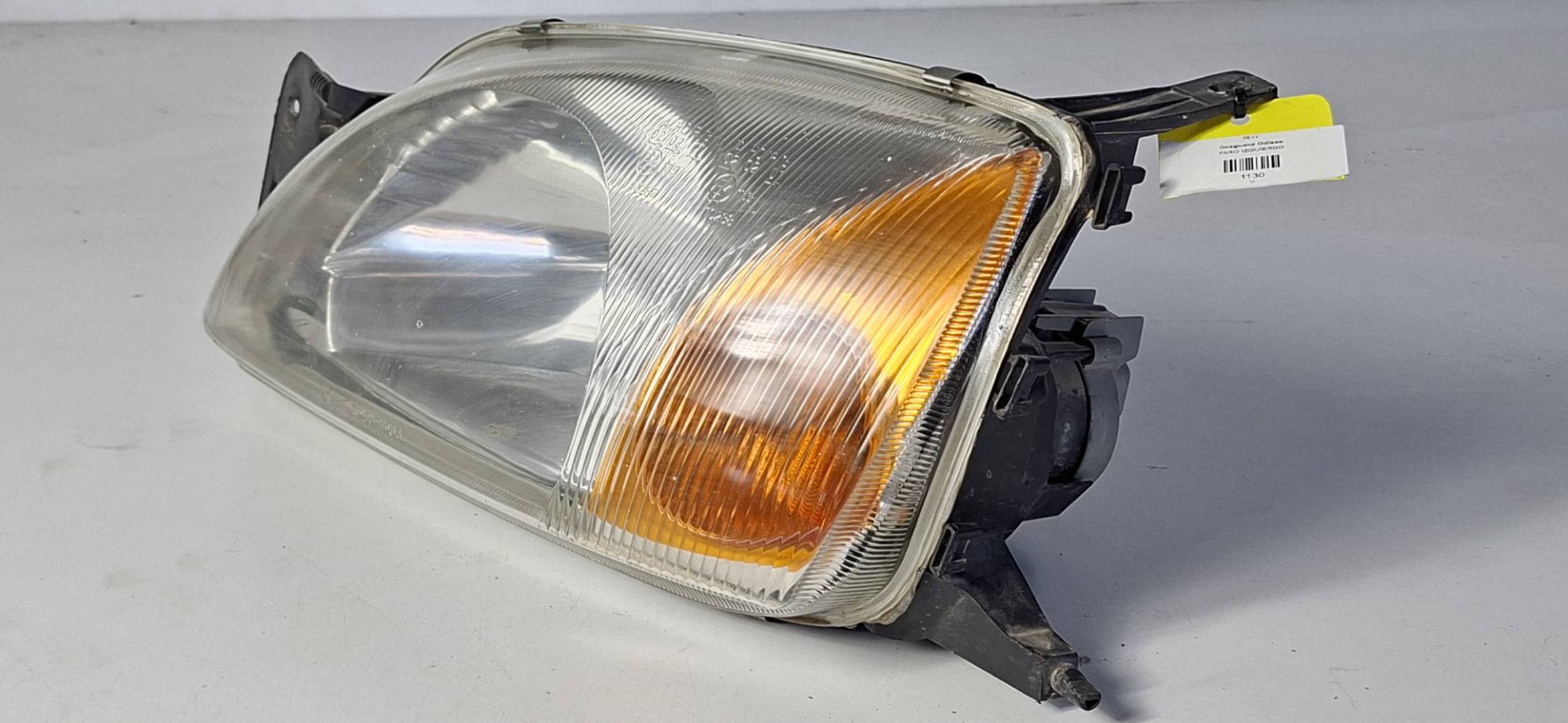 Foto 2 de Faro Izquierdo Ford Fiesta Berlina (dx) (1999–2002)