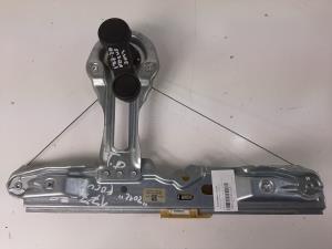 ELEVALUNAS TRASERO DERECHO BM51A27000AA FORD FOCUS LIM. (CB8) Autodesguaces Alicante