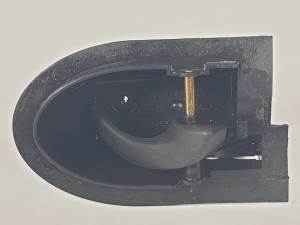 MANETA INTERIOR TRASERA DERECHA YS6196FGA22600AF FORD FIESTA BERLINA (DX) Autodesguaces Alicante