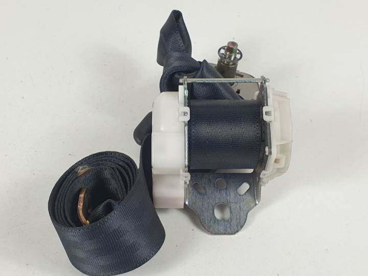 CINTURON SEGURIDAD TRASERO DERECHO 7L1550 TOYOTA COROLLA VERSO (R1) Autodesguaces Alicante