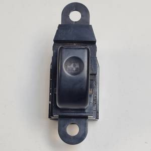 MANDO ELEVALUNAS DELANTERO DERECHO 935804A000 HYUNDAI H-1 Autodesguaces Alicante