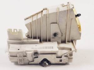 CERRADURA PUERTA TRASERA DERECHA MERCEDES CLASE B (W245) Autodesguaces Alicante