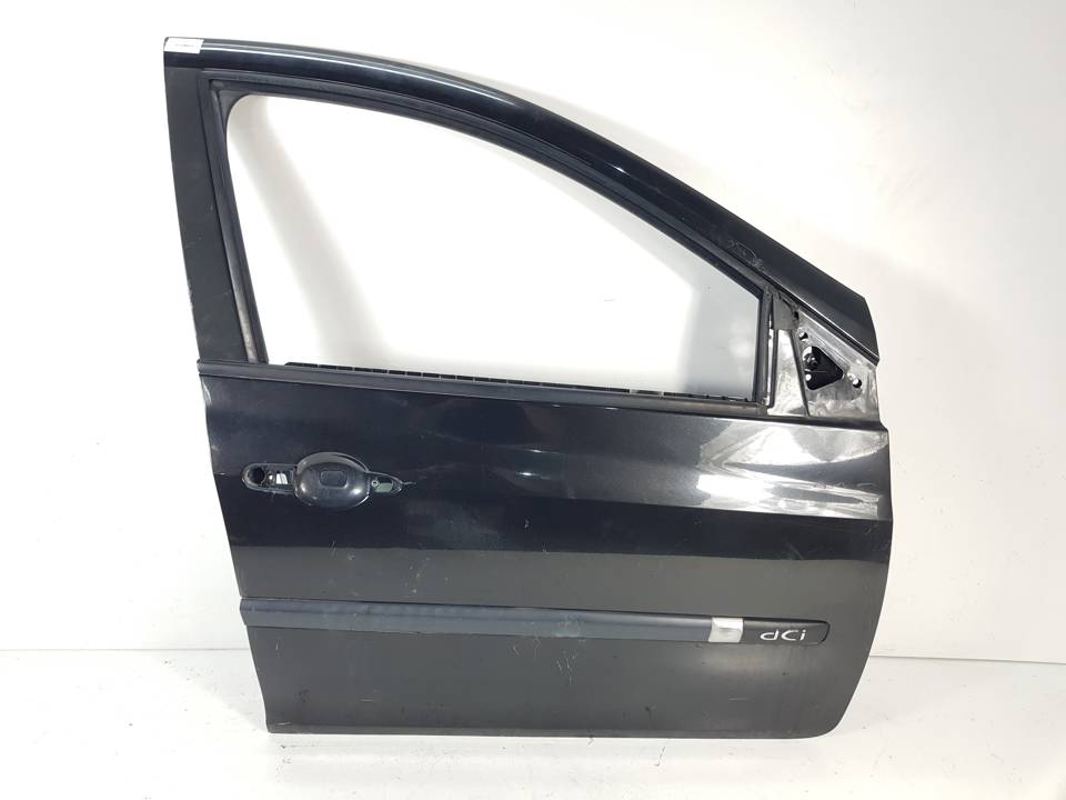 PUERTA DELANTERA DERECHA RENAULT CLIO III Autodesguaces Alicante