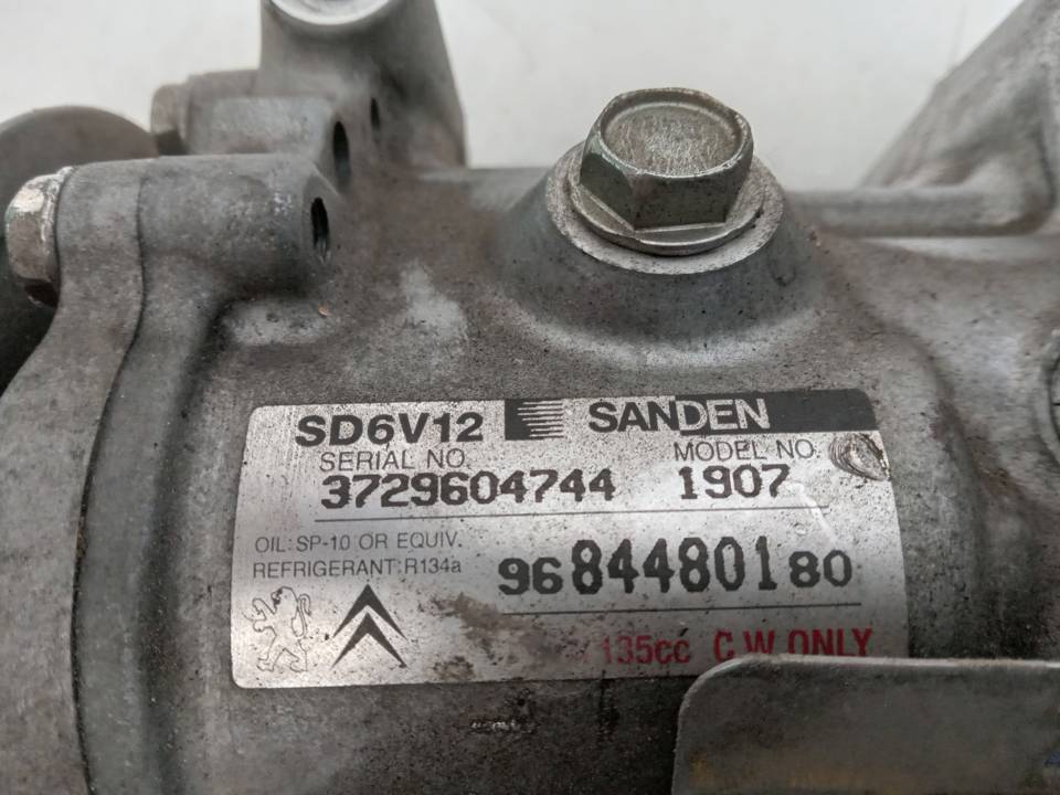 COMPRESOR AIRE ACONDICIONADO