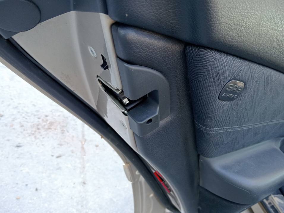 CERRADURA PUERTA TRASERA IZQUIERDA
