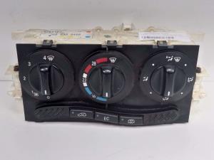 MANDO CALEFACCION / AIRE ACONDICIONADO 1688300485 MERCEDES CLASE A (W168) Autodesguaces Alicante