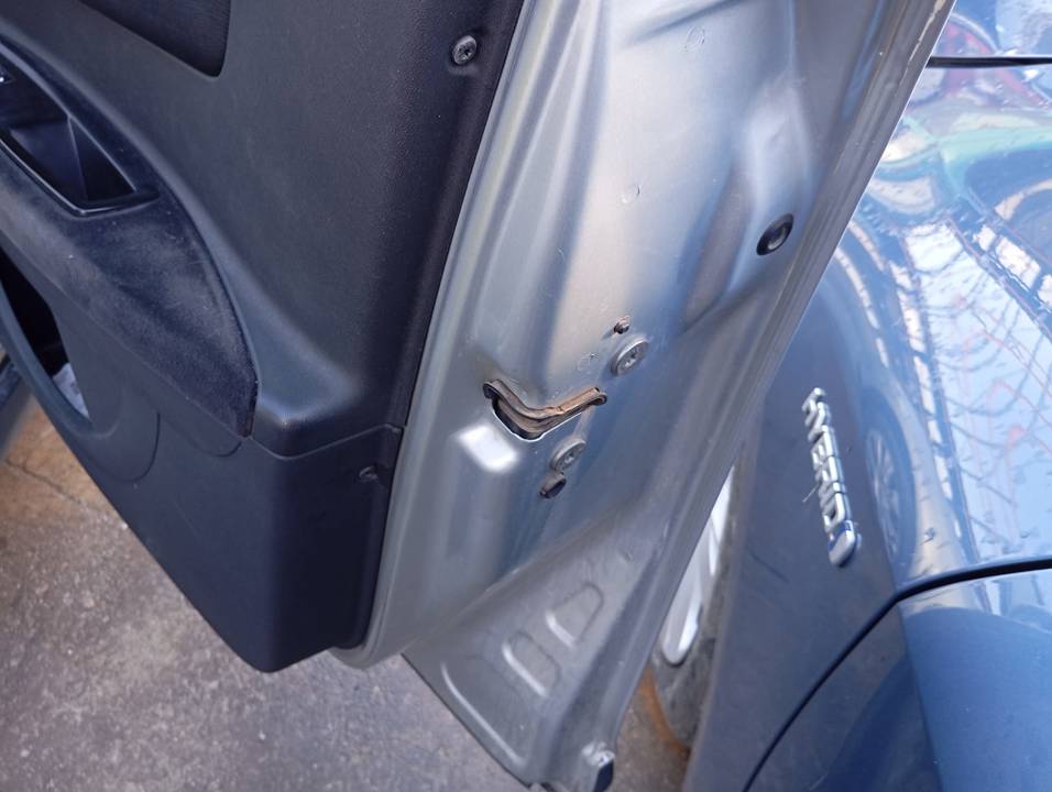 CERRADURA PUERTA DELANTERA DERECHA