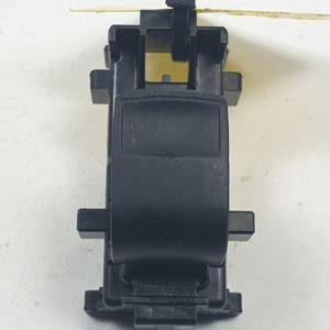 MANDO ELEVALUNAS DELANTERO DERECHO 8292G79 TOYOTA RAV4 Autodesguaces Alicante
