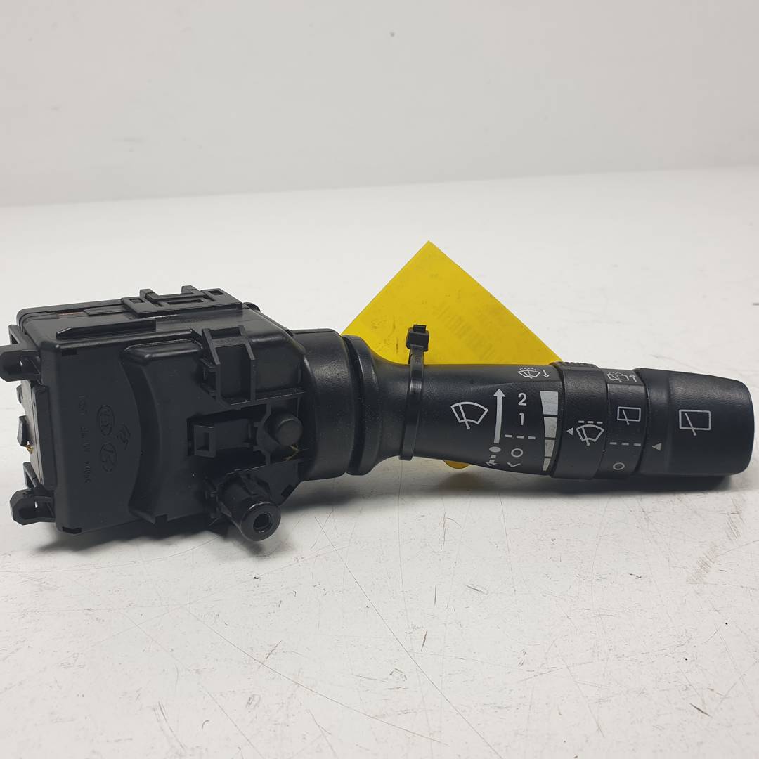 MANDO LIMPIA - 934202K560 - KIA - CEE'D (JD)