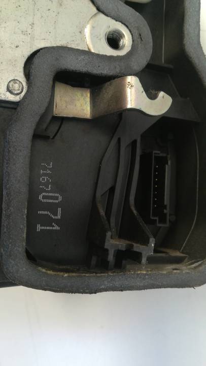 CERRADURA PUERTA DELANTERA IZQUIERDA