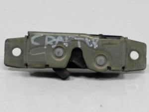 CERRADURA PUERTA TRASERA IZQUIERDA A9067300435 VOLKSWAGEN CRAFTER CAJA CERRADA Autodesguaces Alicante