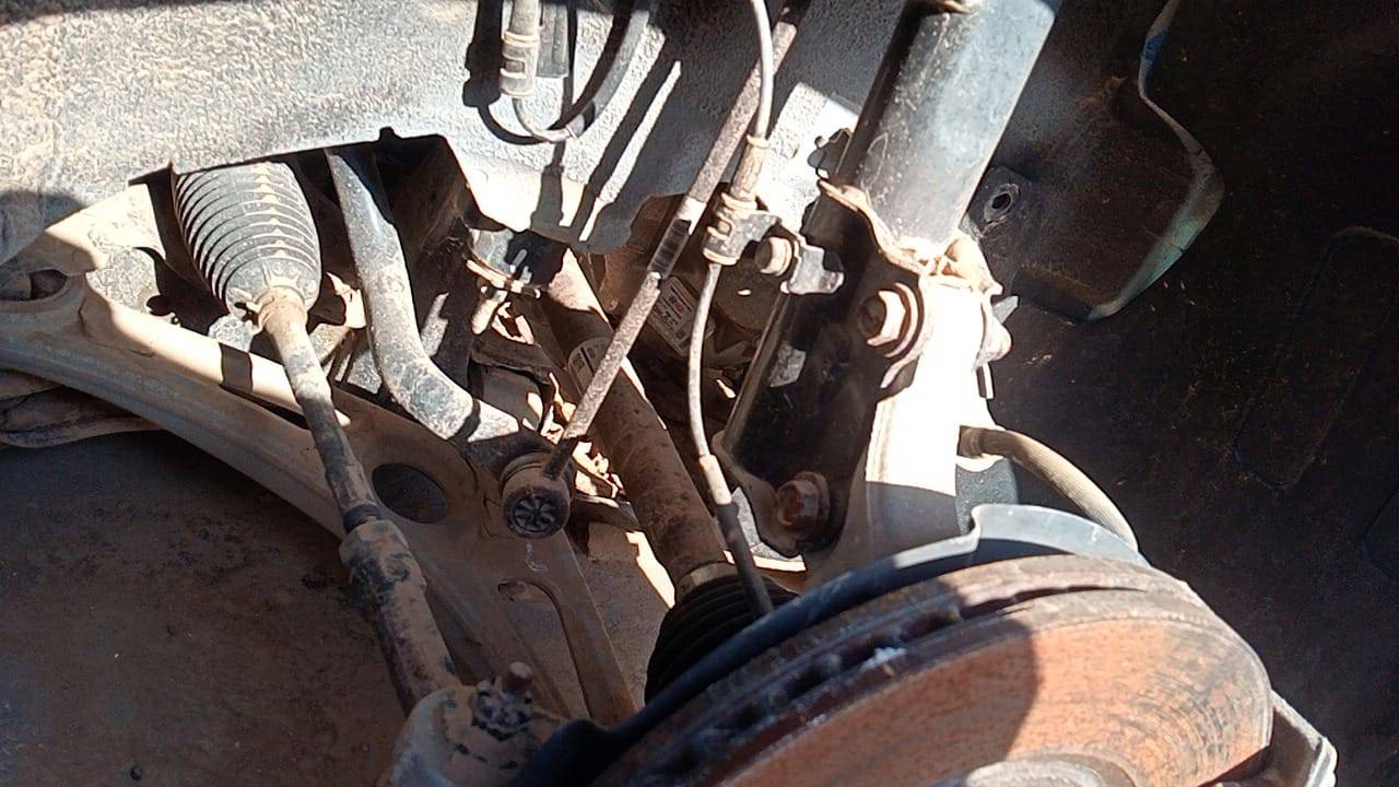 BRAZO SUSPENSION DELANTERO DERECHO