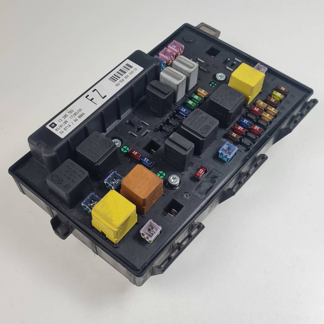 CAJA RELES / FUSIBLES - 13205783 - OPEL - ASTRA H BERLINA
