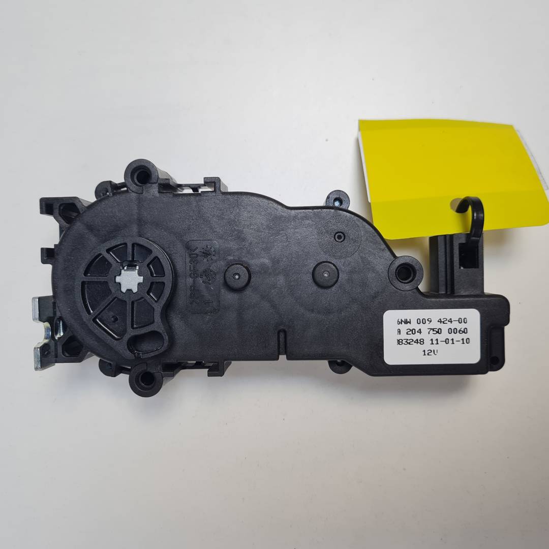 Moteur de verrouillage de hayon - A2047500060 - MERCEDES - CLASE E (W212) FAMILIAR