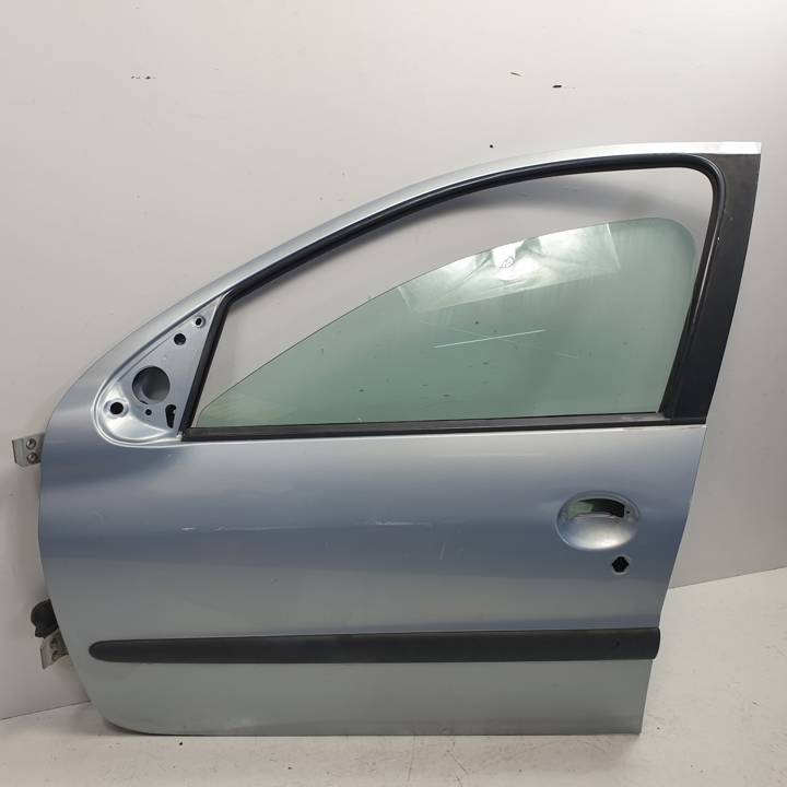 PUERTA DELANTERA IZQUIERDA PEUGEOT 206 BERLINA Autodesguaces Alicante