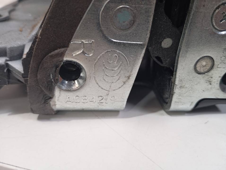 CERRADURA PUERTA DELANTERA DERECHA