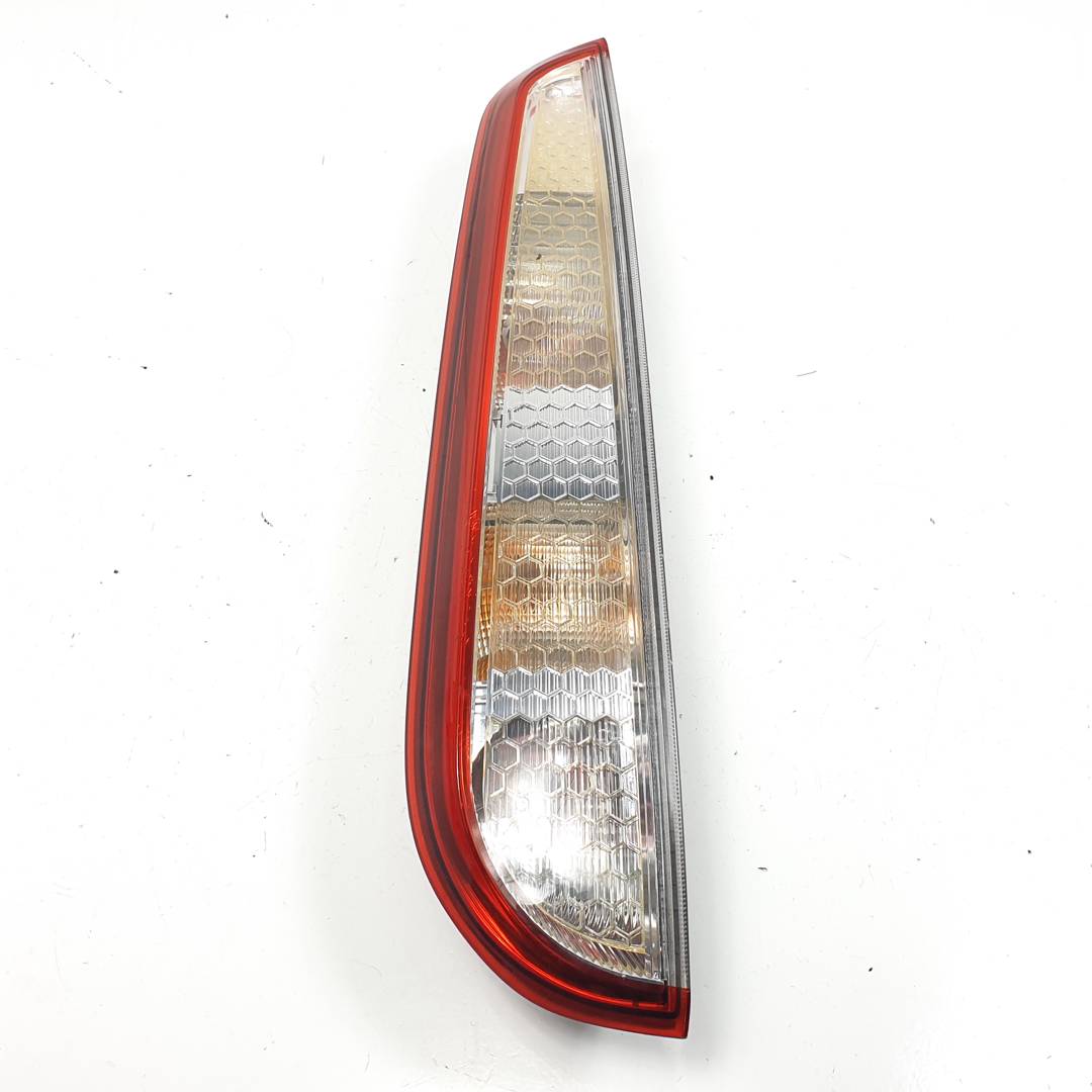 PILOTO TRASERO IZQUIERDO - 8M5113405C - FORD - FOCUS TURNIER (CB4)