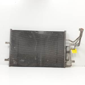 CONDENSADOR / RADIADOR AIRE ACONDICIONADO 8397002 MAZDA 3 BERLINA (BK) Autodesguaces Alicante