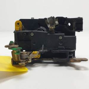 CERRADURA PUERTA DELANTERA DERECHA RENAULT KANGOO (F/KC) Autodesguaces Alicante